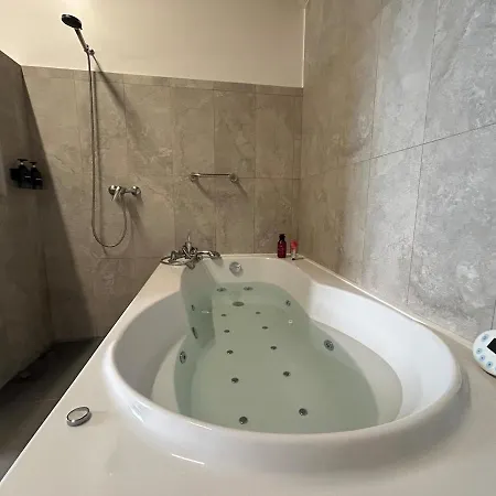 Casa De Pedra Al Ponta do Pargo