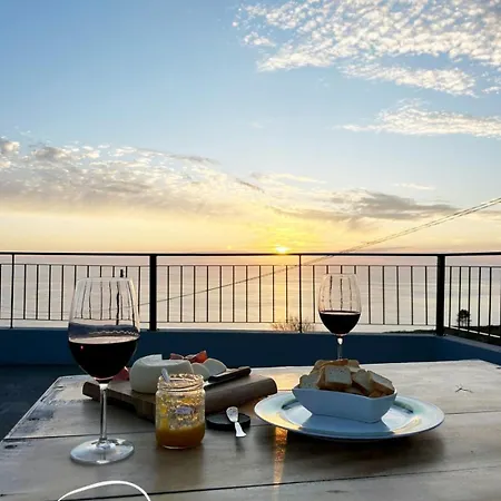 Casa De Pedra Al Semesterbostad Ponta do Pargo