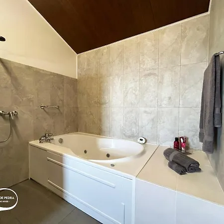 Casa De Pedra Al Semesterbostad *