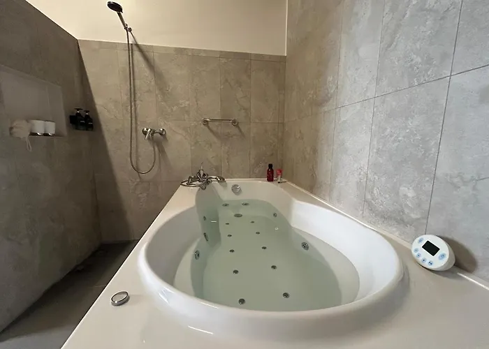 Casa De Pedra Al Ponta do Pargo